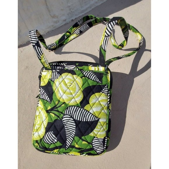 vera bradley crossbody hipster purse Green black retired pattern. - Picture 4 of 9